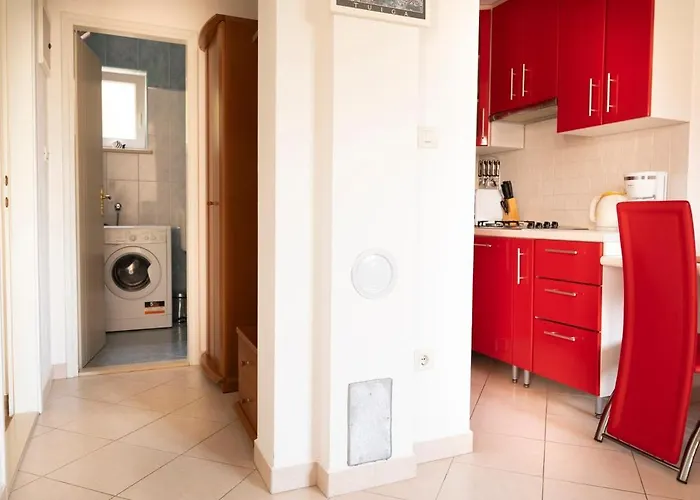 Rabac-quiet And Cute With Grill,6001 Rabac