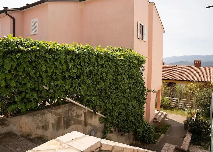 Appartamento Rabac-quiet And Cute With Grill,6001 Rabac